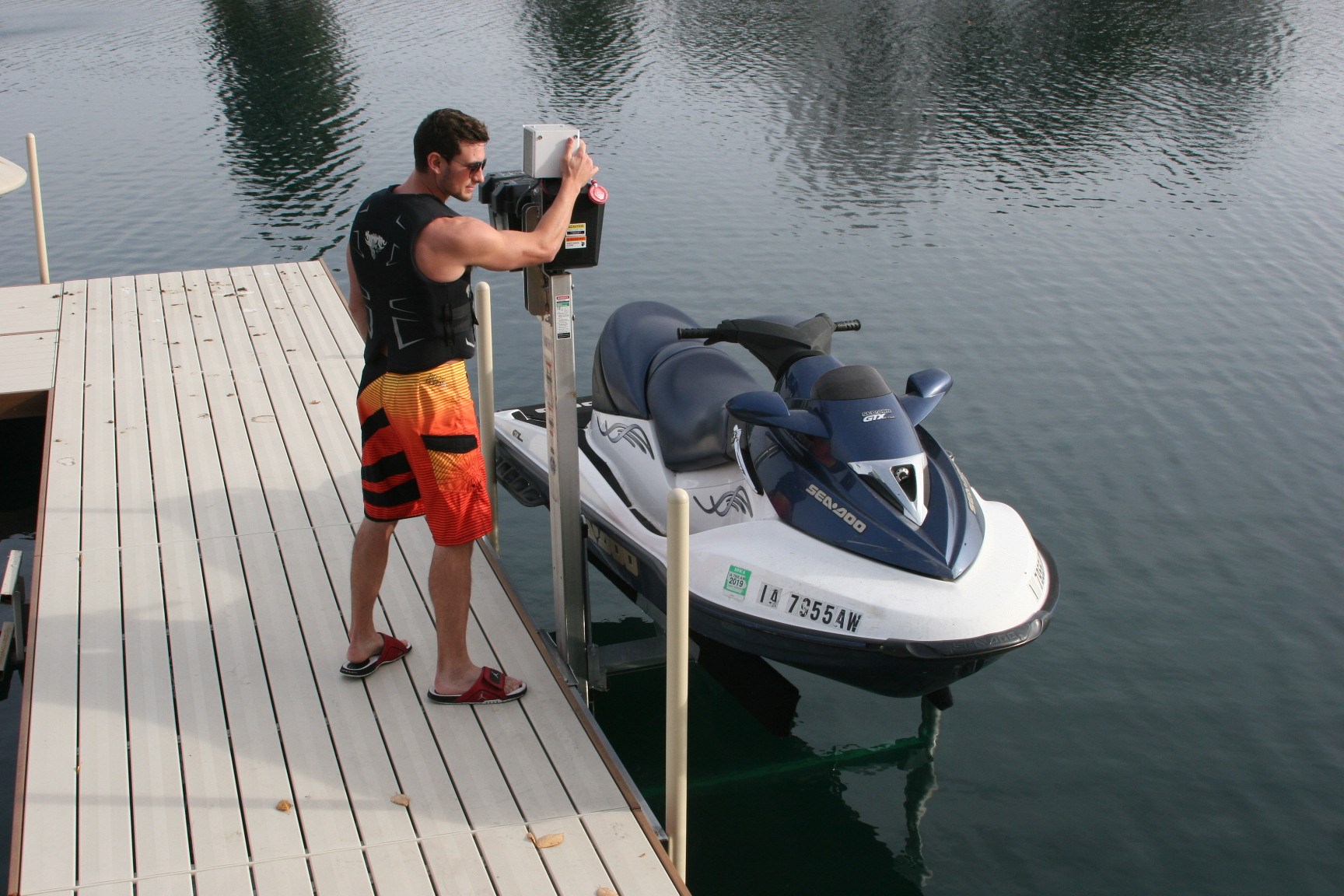 Dock-Mount - PWC Lifts | ShoreStation®