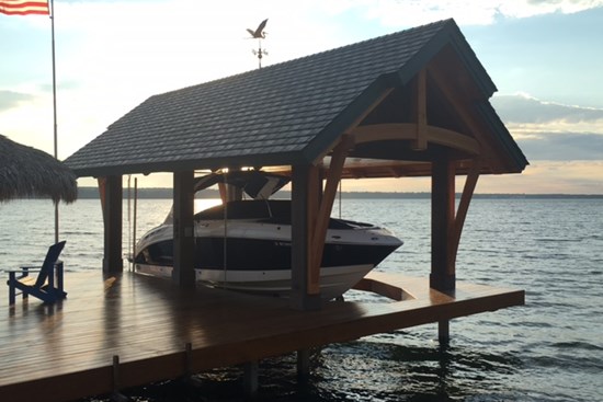 Boat House Lift 04